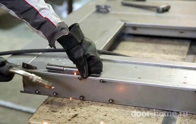 Приваривание петель Приваривание петель