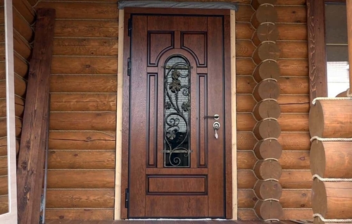 Установленная дверь Установленная дверь