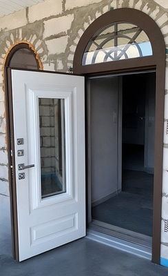 Арочная остекленная дверь Арочная остекленная дверь
