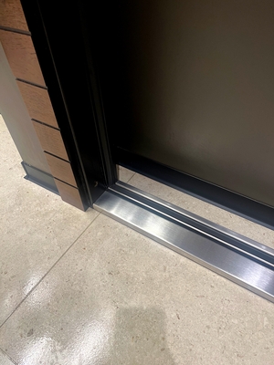 Порог из нержавеющей стали