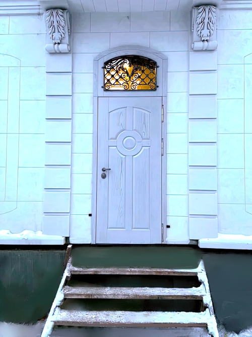 Дверь с остекленной фрамугой Дверь с остекленной фрамугой