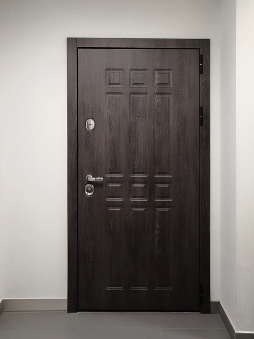 Квартирная дверь с МДФ ПВХ