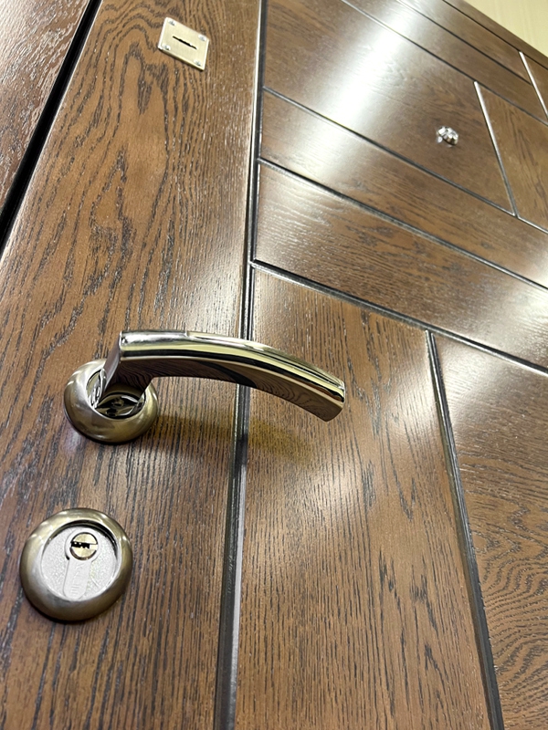 Панель с линейной фрезеровкой Панель с линейной фрезеровкой