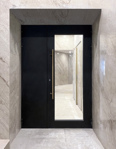 Установка дверей с максимальным остеклением в ЖК у м. «Арбатская»