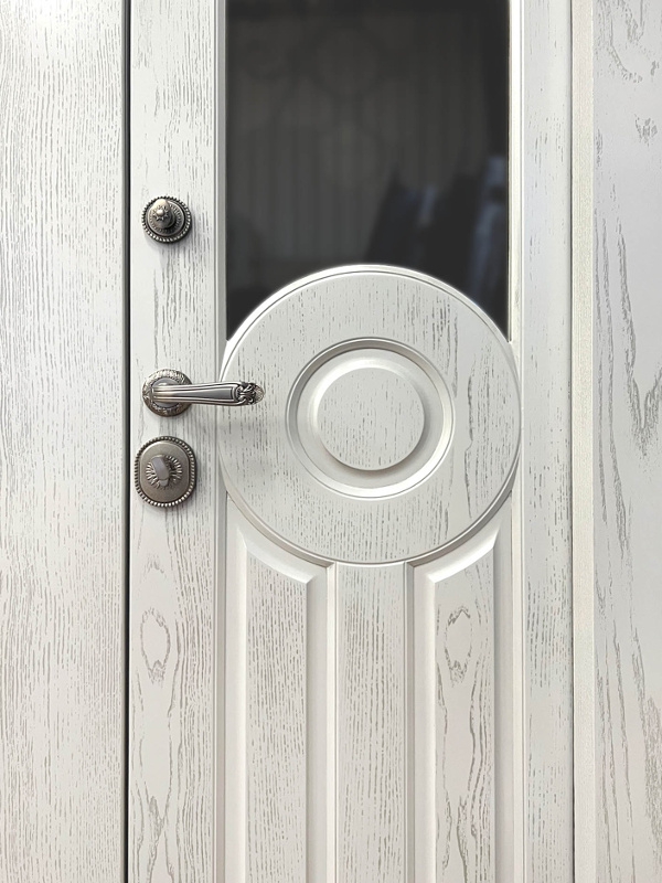 Внутренняя сторона двери Внутренняя сторона двери